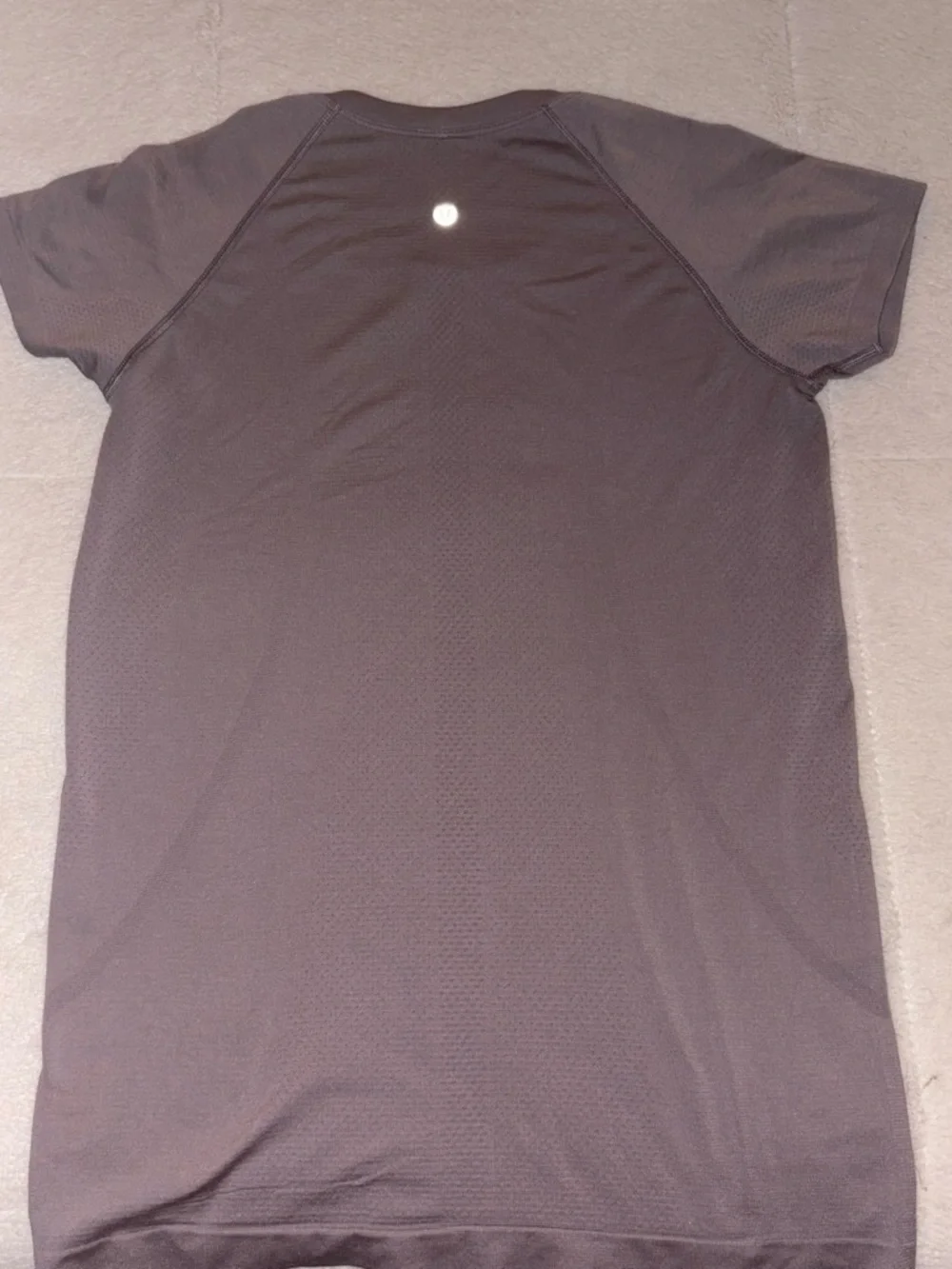 Dusty Lavender Lululemon Short Sleeve Swiftly Tech 2.0 Full Length Tee - Picture 2 of 3